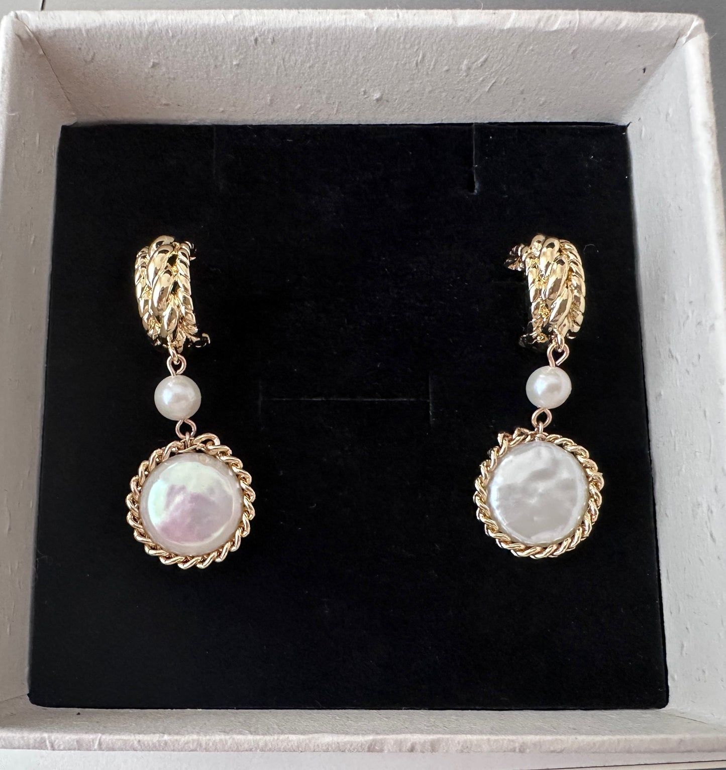 Natural Coin Pearl Hanging Earrings
