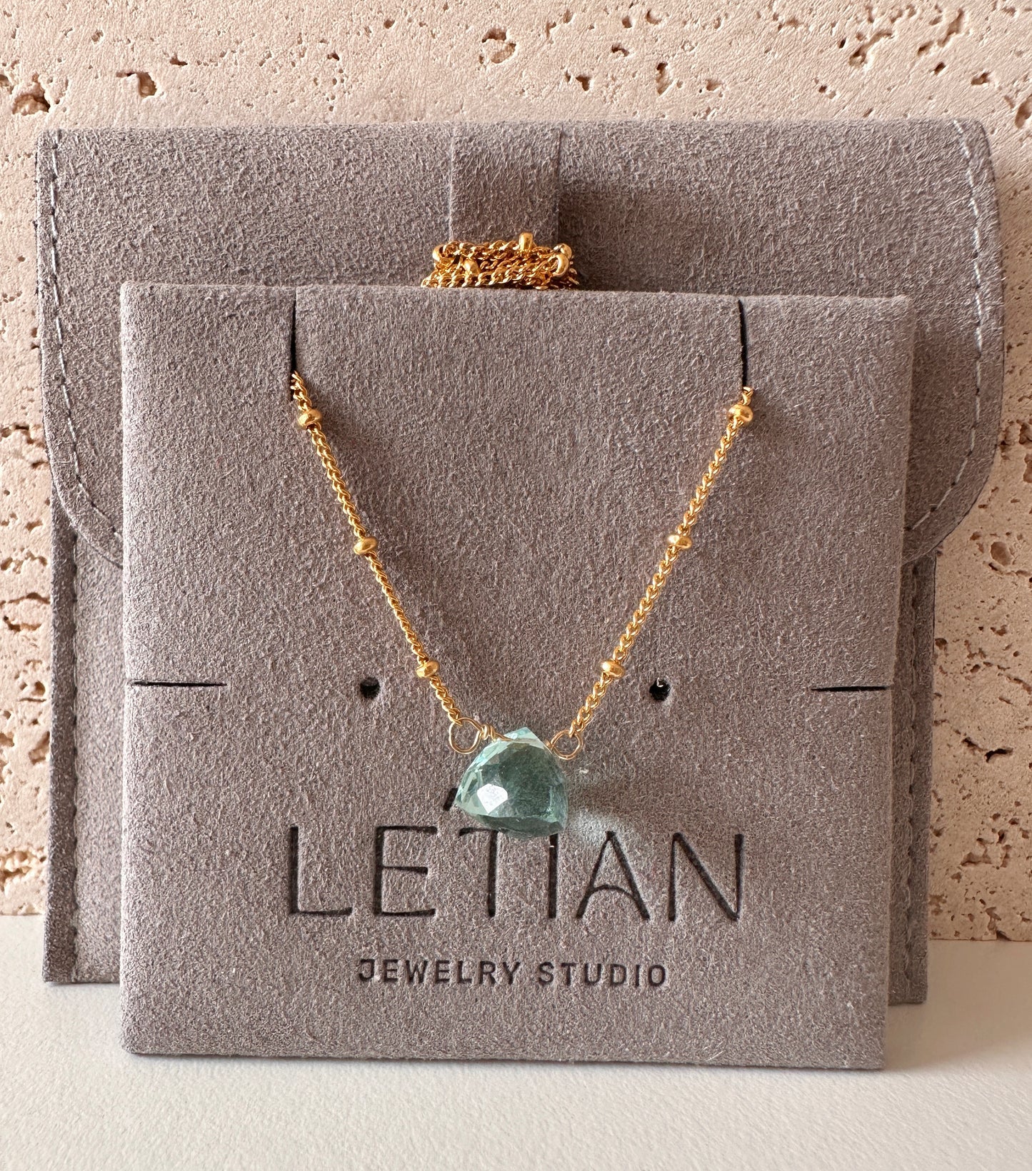 Blue Sky Quarz Necklace