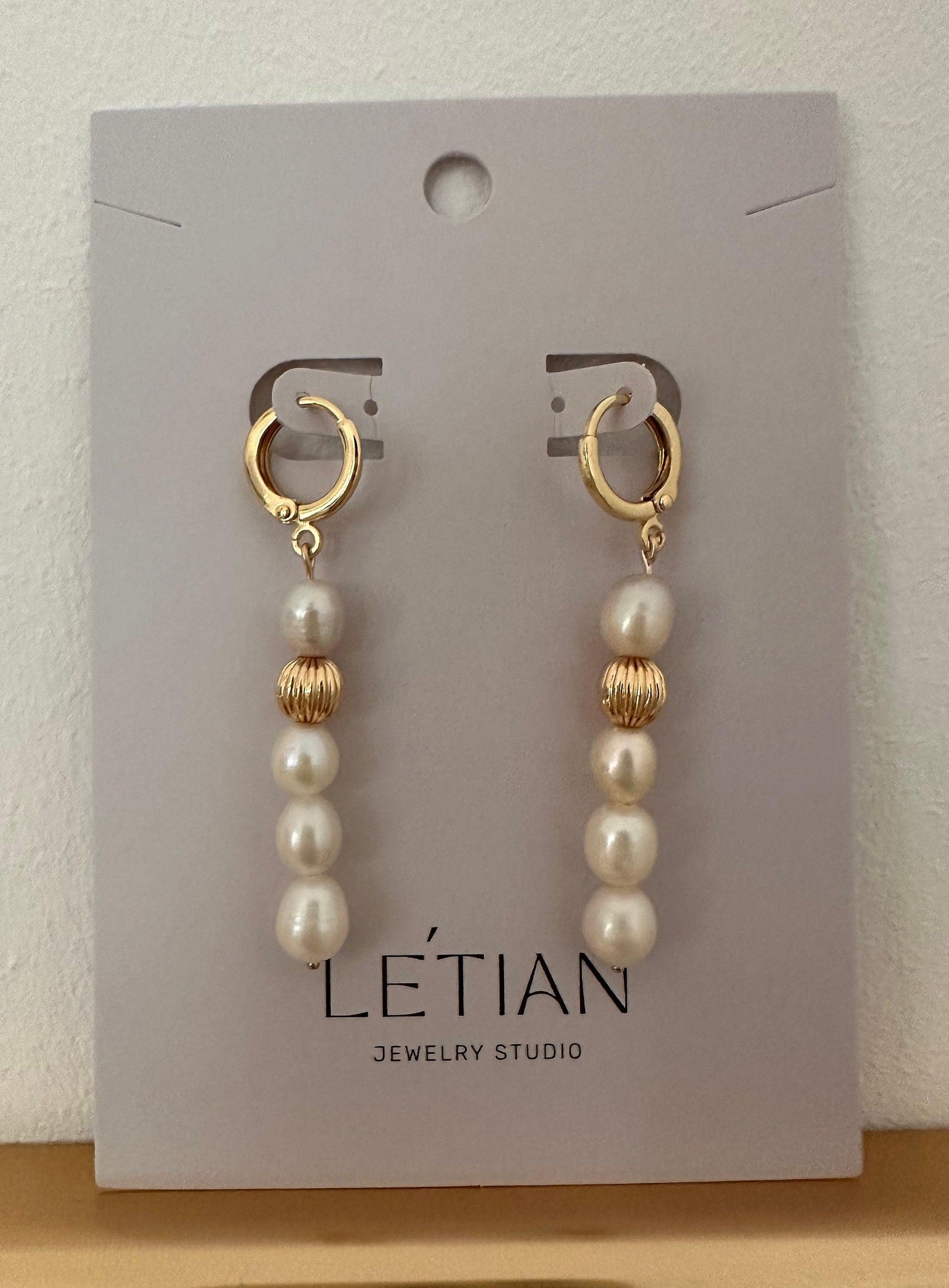 Elegant Earrings With Freshwater Pearls - LE´TIAN