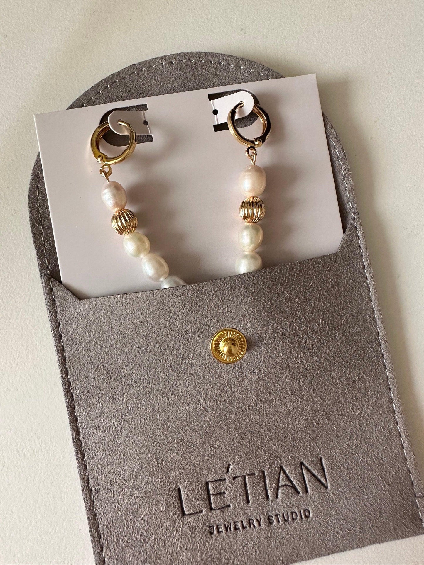 Elegant Earrings With Freshwater Pearls - LE´TIAN