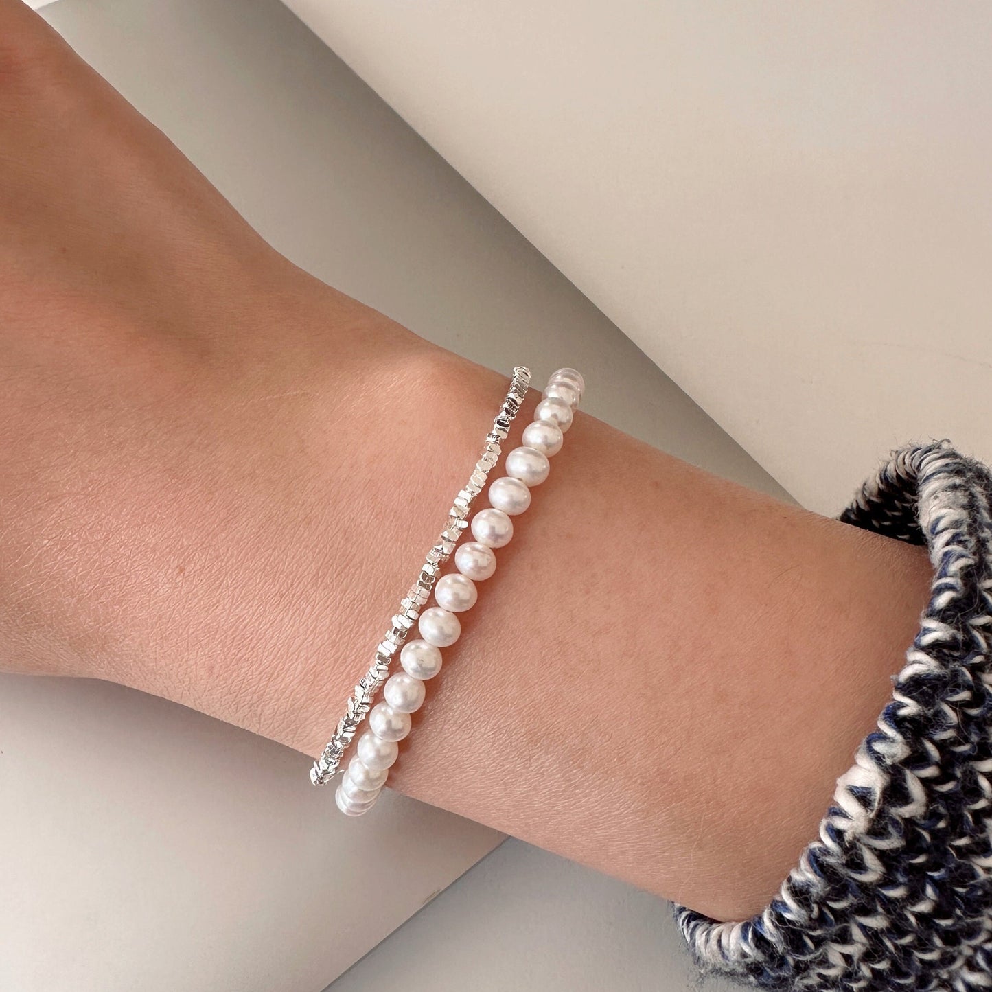 Handgefertigtes Sterling Silber Doppelstrang-Perlenarmband (4.5 mm) | Minimalist Jewelry