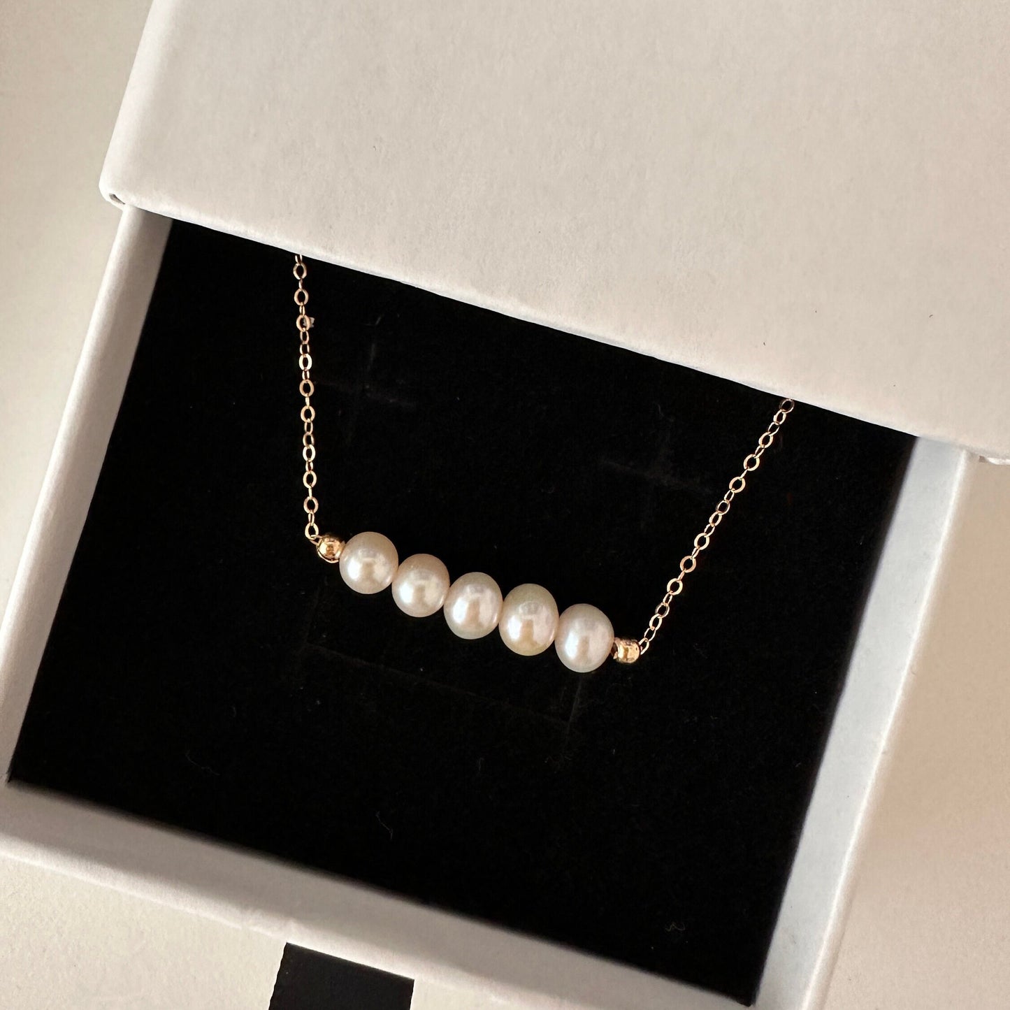 Elegante Perlenkette|5 Süßwasserperlen und 14K Goldgefüllt O-Kette|zierliche Halskette|Gold Filled Halskette|Goldkette | Minimalist Jewelry