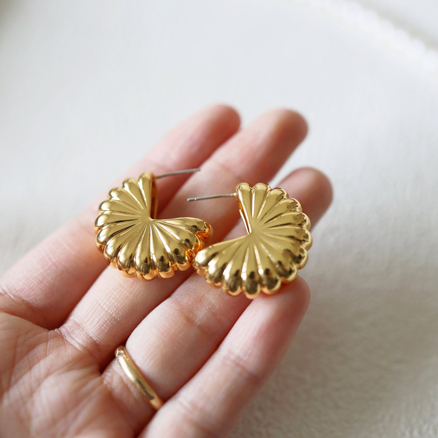 18k Gold Blumig Ohrringe|Fächerförmige Ohrringe Goldene Ohrstecker|Creolen|Chic Ohrringe|Minimalist|Geschenk