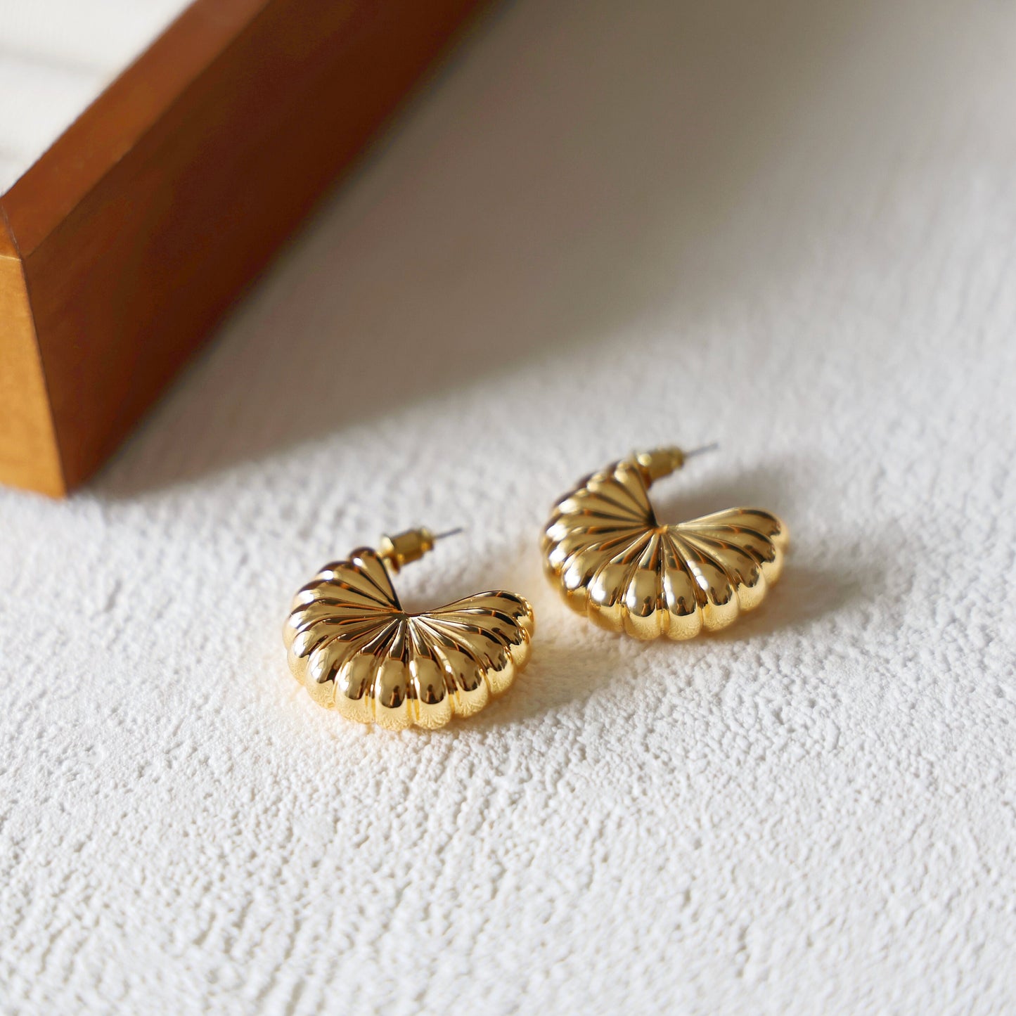 18k Gold Blumig Ohrringe|Fächerförmige Ohrringe Goldene Ohrstecker|Creolen|Chic Ohrringe|Minimalist|Geschenk