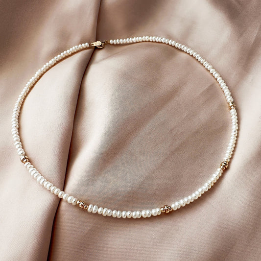 Zarte Süßwasserperlen Halskette | Vintage-Stil, Gold gefüllte Perlen | Minimalist Jewelry