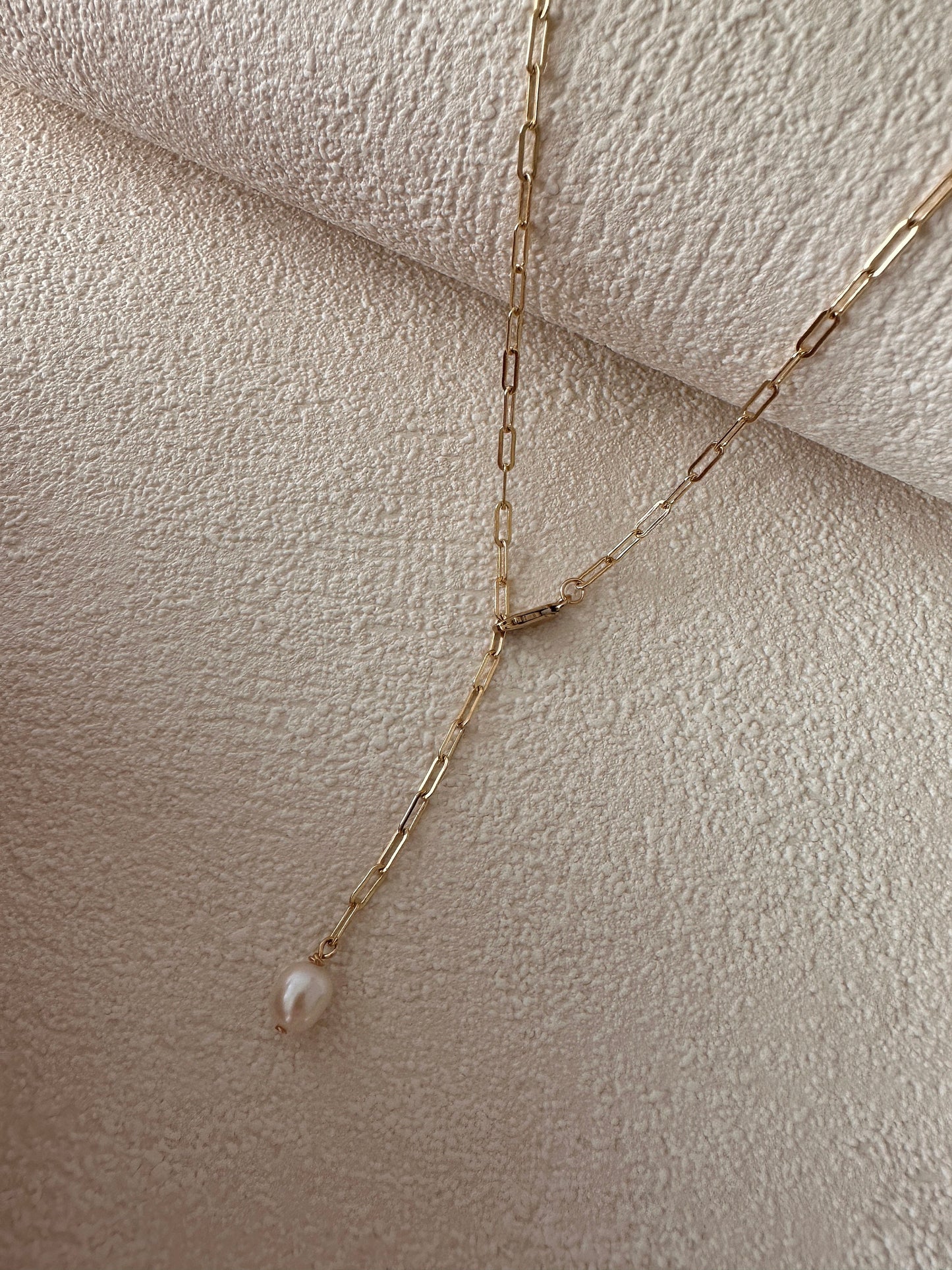 Gold Filled Y-Halskette | Süsswasserperle Tropfen, zarte Kette | Minimalist Jewelry