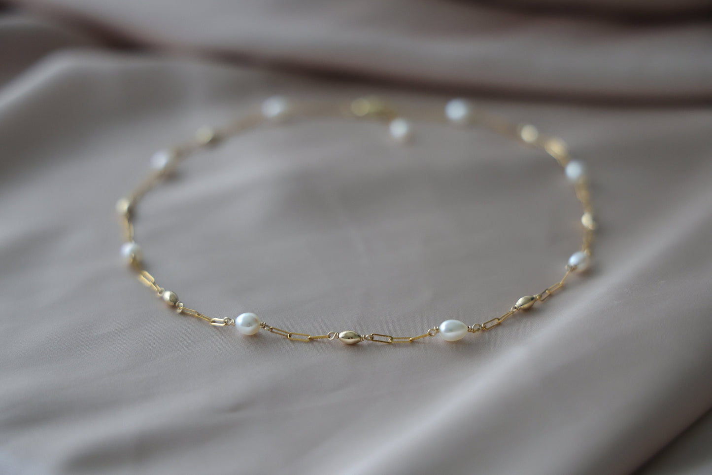 Handgemachte 14K Gold Filled Perlenkette | Filigrane Kette | Minimalist Jewelry