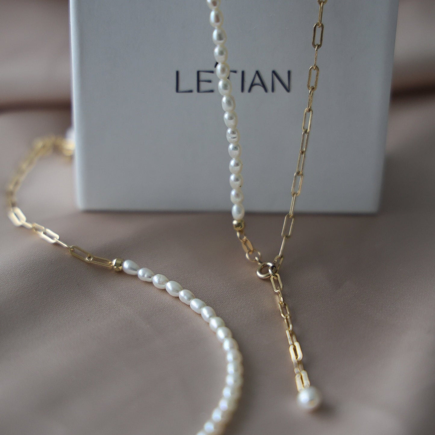 Halbperlen Halbkette|Hochwertiges Kleine Reisperlen Halskette|Gold Büroklammer Halskette|Gliederkette|Brautjungfer Geschenke|Zierliche | Minimalist Jewelry