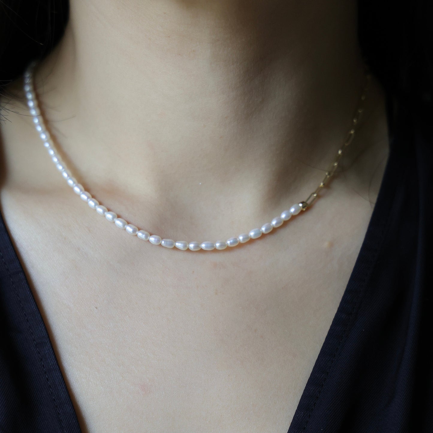 Halbperlen Halbkette|Hochwertiges Kleine Reisperlen Halskette|Gold Büroklammer Halskette|Gliederkette|Brautjungfer Geschenke|Zierliche | Minimalist Jewelry