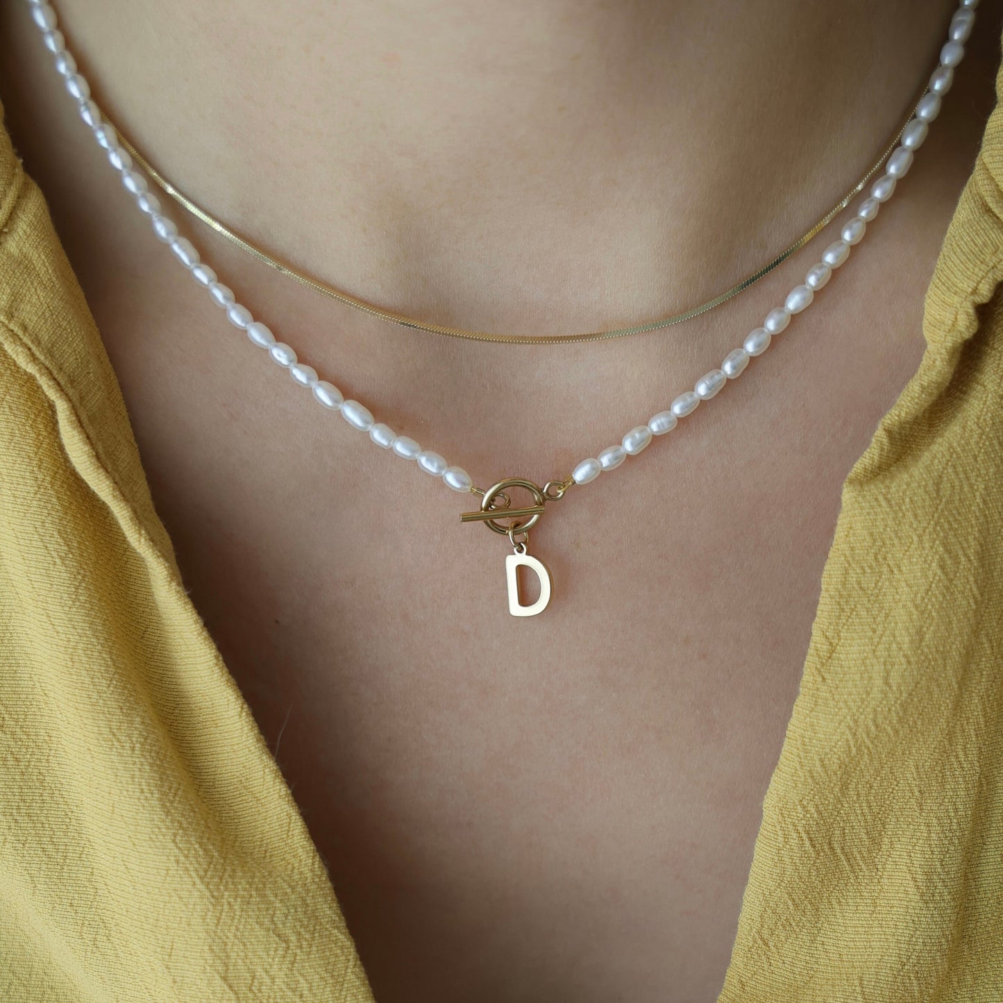 Süsswasserperlen Halskette | Gold Buchstabe Anhänger, personalisierte Initiale | Minimalist Jewelry
