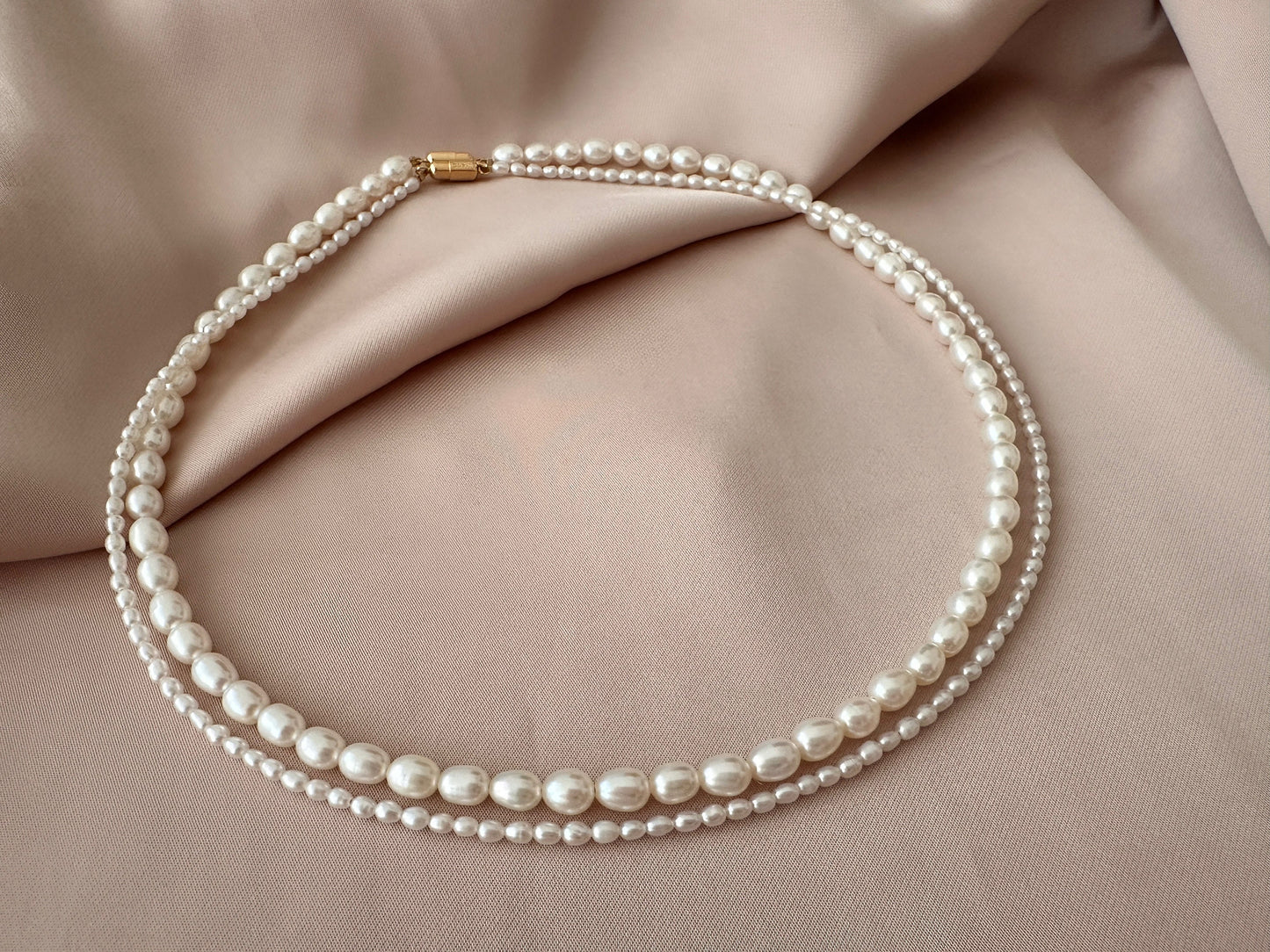 Süßwasser-Reis Perlen Halskette | Langer geschichteter Perlenstrang, 14K Gold gefüllter Verschluss | Minimalist Jewelry