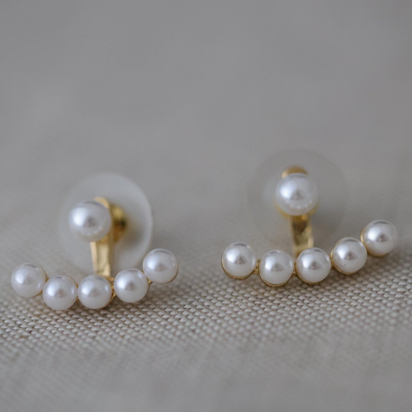 Zierliche Perlen Ohrstecker: Double Layer Design, einstellbare Passform | Minimalist Jewelry