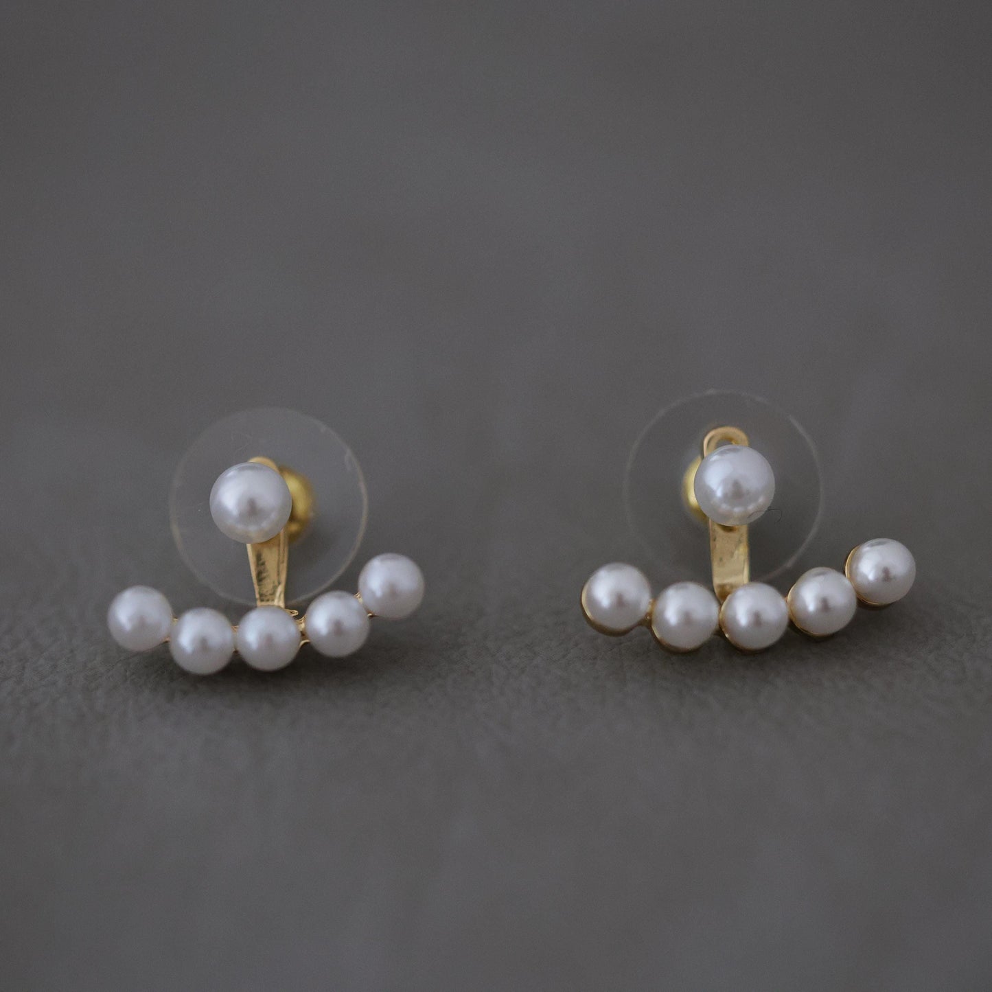 Zierliche Perlen Ohrstecker: Double Layer Design, einstellbare Passform | Minimalist Jewelry