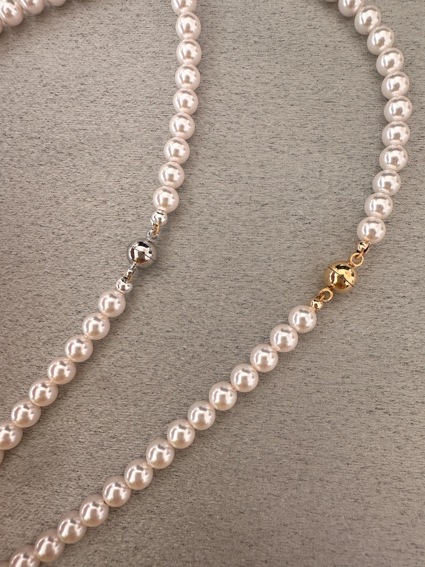 Kristall Perlenkette|Echte Swarovski Perlen|5 mm|Creme Weiß|Braut Halskette|Runde Glasperlen Schmuck|14K vergoldet Messing-Magnetverschluss | Minimalist Jewelry