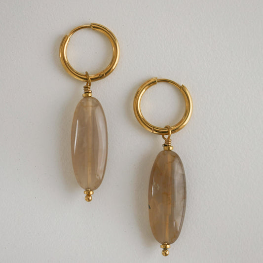 Minimalistische Kreolen mit Naturstein Anhänger|Goldene Ohrringe|Elegante Damen Ohrringe
